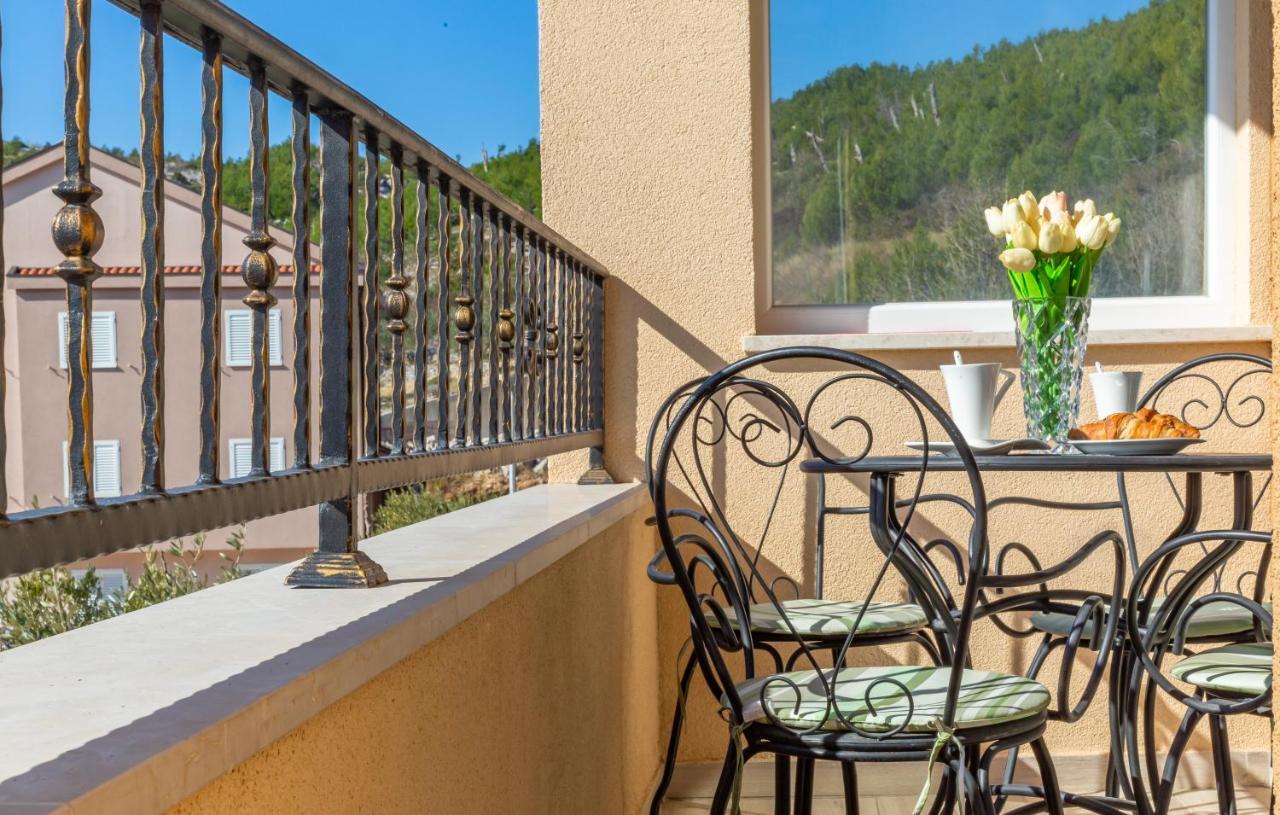 Andela 3 Apartment Makarska Exterior photo